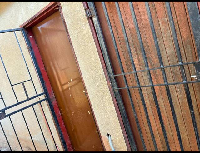 2 BEDROOM HOUSE FOR SALE IN PALM SPRINGS